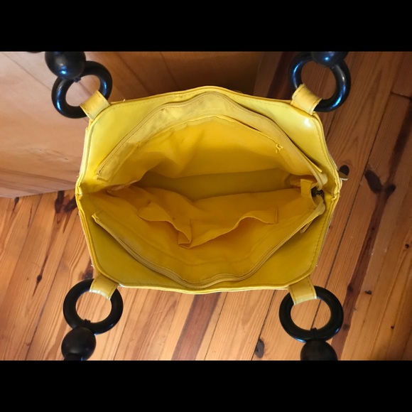 Vegan Leather Yellow Circular Purse - Picture 4 of 4